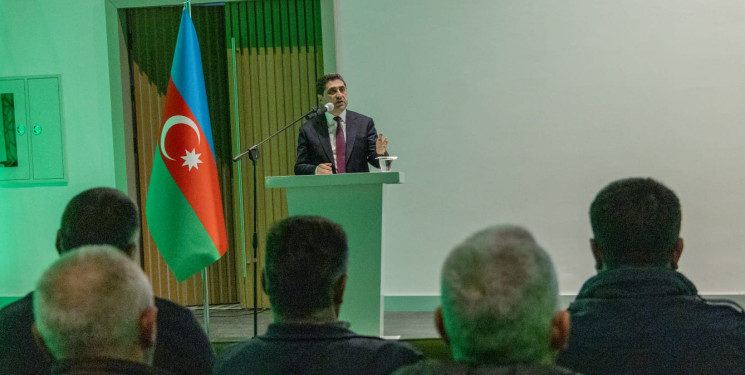 Qax Rayon İcra Hakimiyyətinin başçısı Elvin Paşayev turizm sənayesinin nümayəndələri ilə görüş keçiri