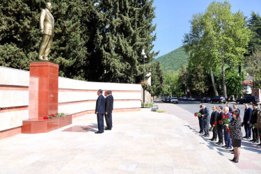 “Heydər Əliyev və Azərbaycanda milli intibah dövrü”, “Azərbaycan dövlət müstəqilliyi əbədidir, sarsılmazdır, dönməzdir!”